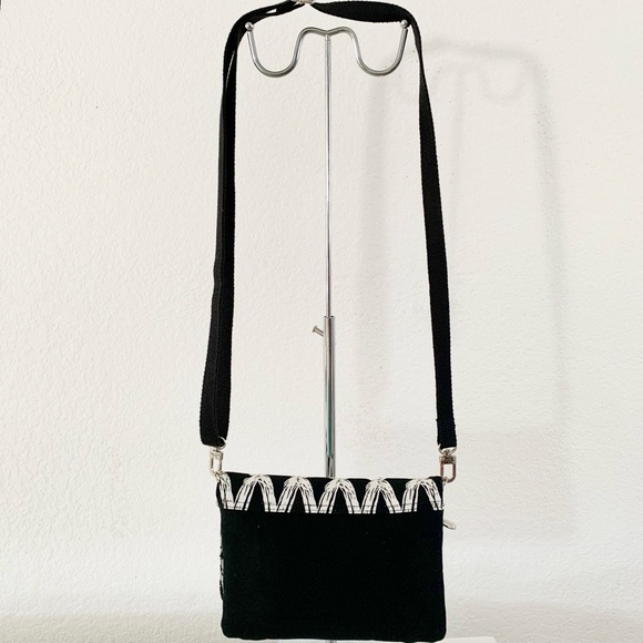 Thirty One Black Links Double Up Crossbody Purse - Picture 5 of 8